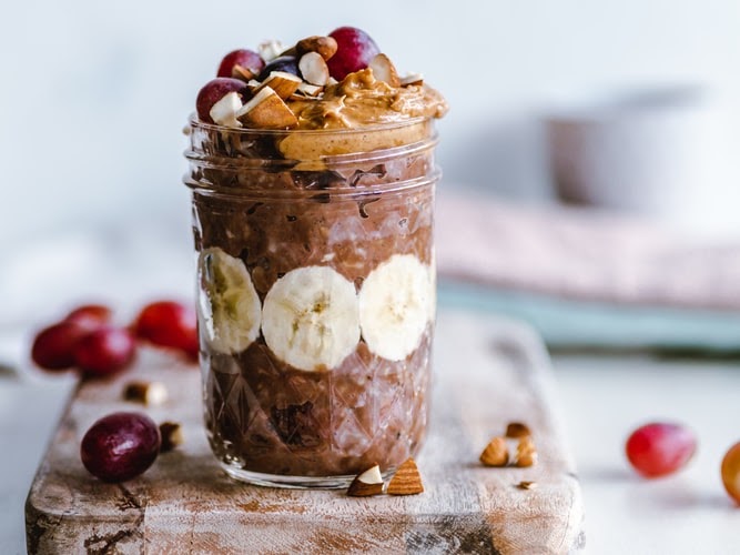 smoothie de banana com pasta de amendoim