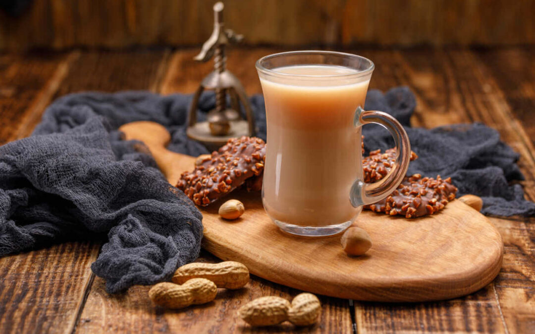 Chá de Amendoim: Como Fazer, Benefícios e Receitas